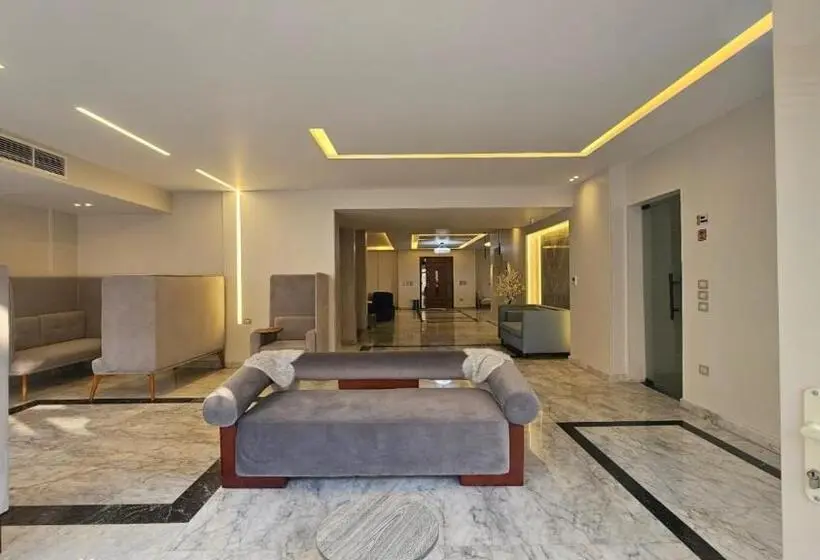 استودیوی استاندارد, Royal Elegance Room