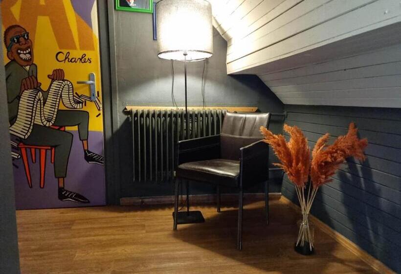 تختخواب در اتاق مشترک, Sax Pub Hostel Ljubljana