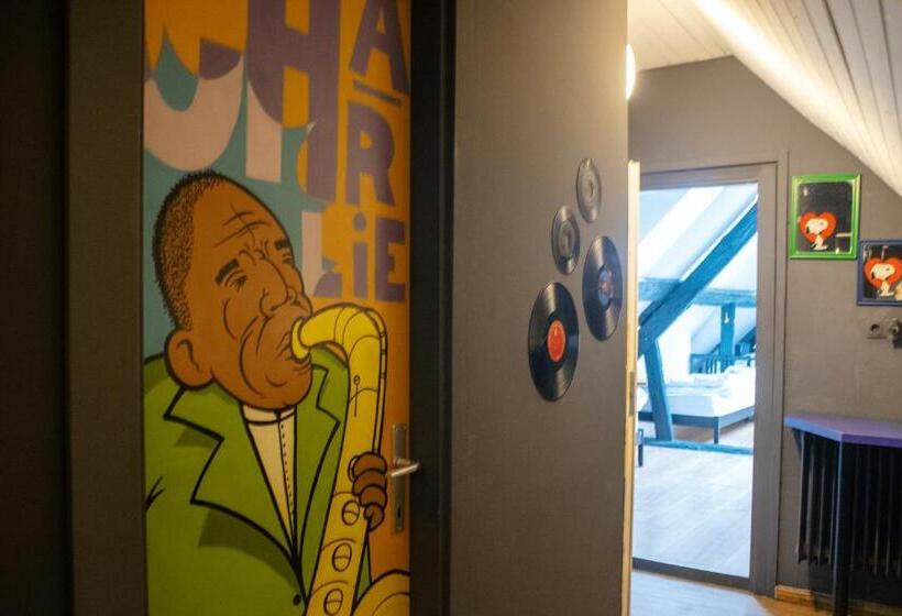 اتاق استاندارد یک تخته با سرویس بهداشتی مشترک, Sax Pub Hostel Ljubljana