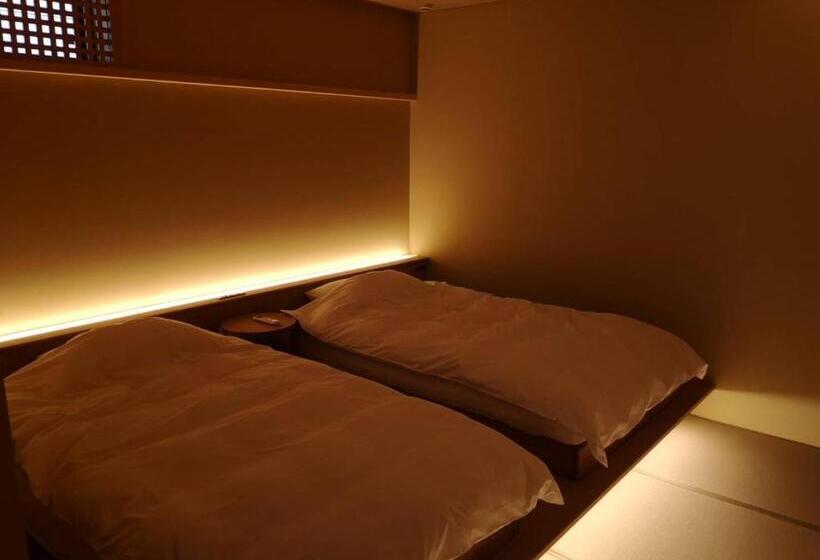 סוויטה, Temple Hotel 岸之坊