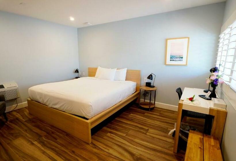 חדר דחוקס עם מיטת קינג, El Royale Hotel Near Universal Studios