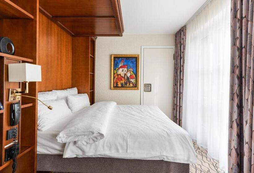 标准间, Advastay By King's