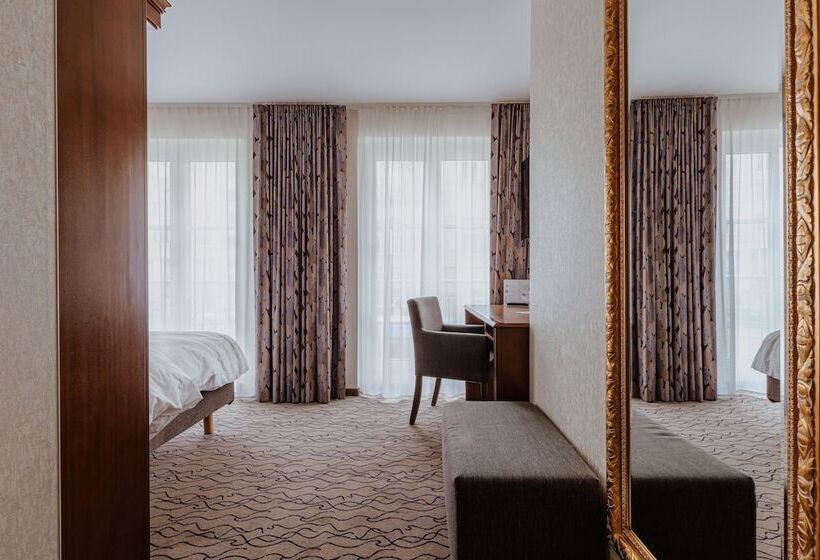 标准间, Advastay By King's