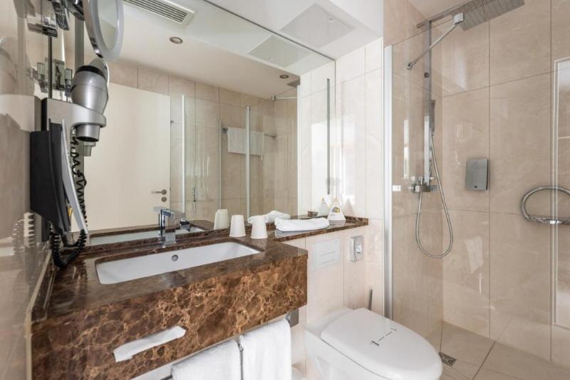 标准间, Advastay By King's