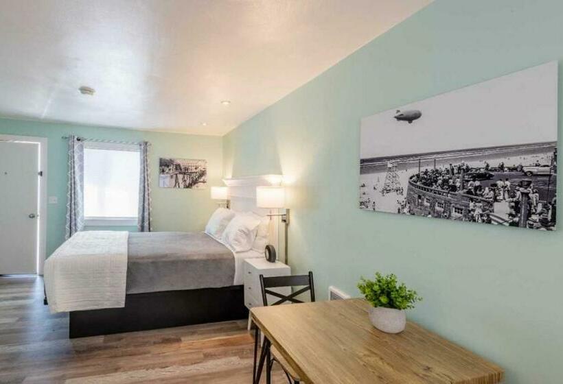 Номер Deluxe, Beachside Inn