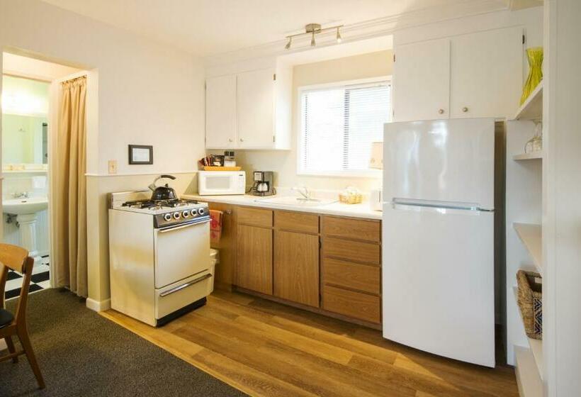 Номер Стандарт, Beachside Inn