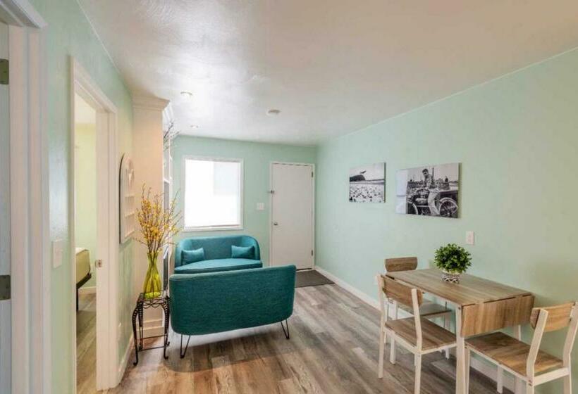 スタンダードルーム, Beachside Inn