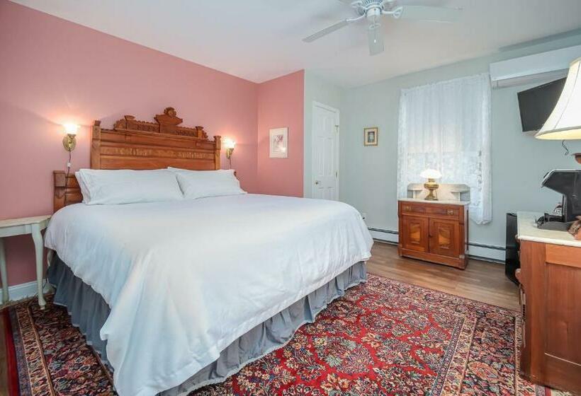 キングサイズベッドのデラックスルーム, Bedford Inn