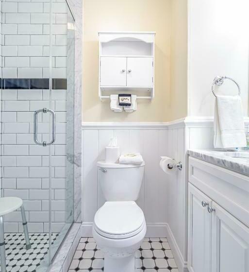 デラックスルーム, Bedford Inn