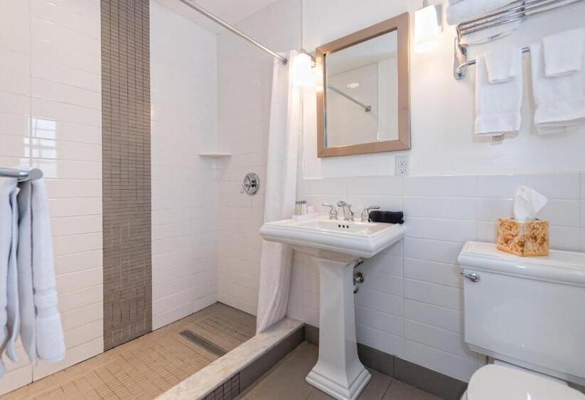 Номер Стандарт, Canalside Inn