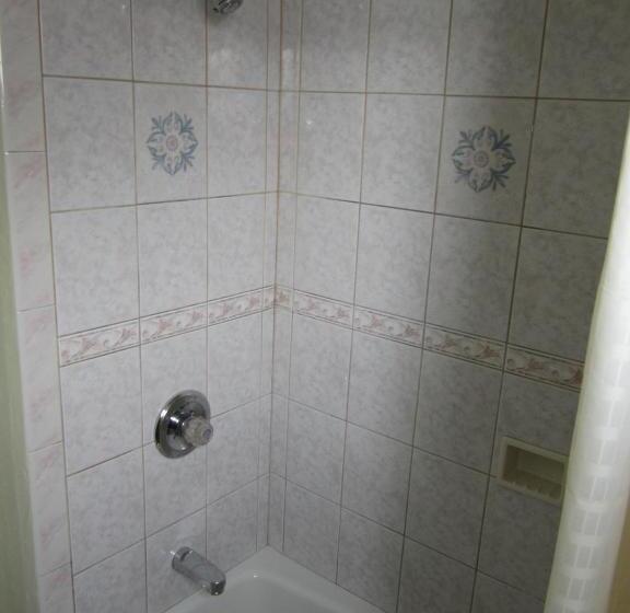 غرفه قياسيه سريرين مزدوجين, Civic Center Lodge / Lake Merritt Bart