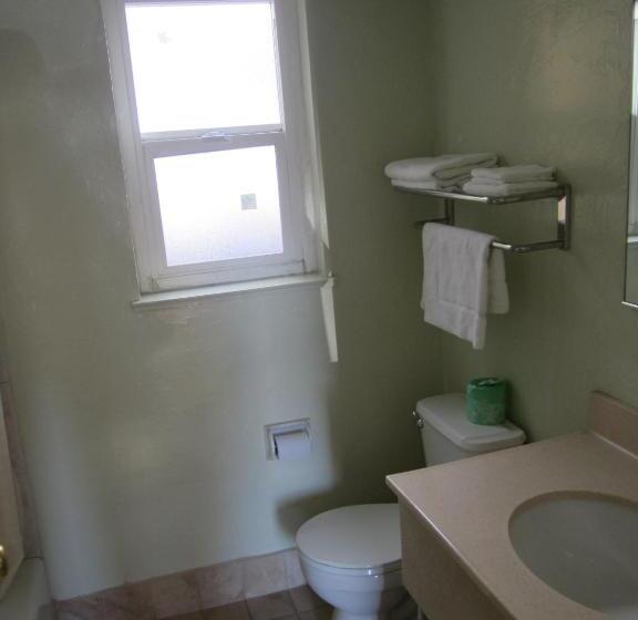 غرفة قياسية, Civic Center Lodge / Lake Merritt Bart