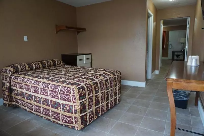 身障者適用キングサイズベッドルーム, Econo Lodge San Antonio Northeast I 35