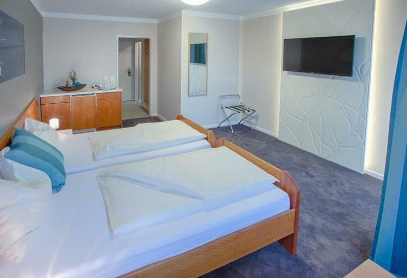 Номер Стандарт с Балконом, Frühstückshotel Waldbauer