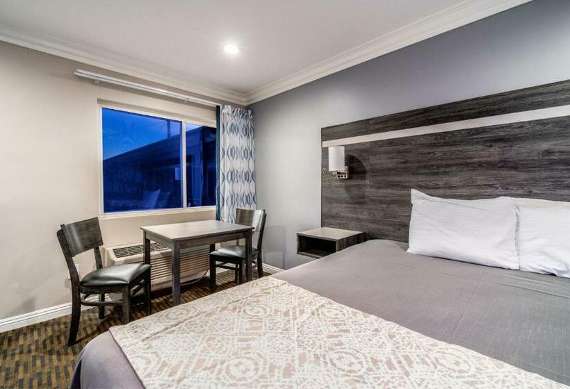 스탠다드 룸 킹사이즈 침대, Friendly Hills Inn