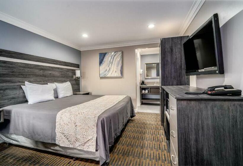 חדר סטנדרט עם מיטת קינג, Friendly Hills Inn