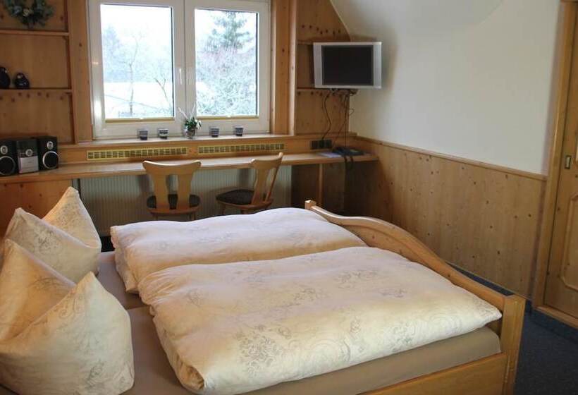 חדר סטנדרט לשלושה, Haus Vergissmeinnicht