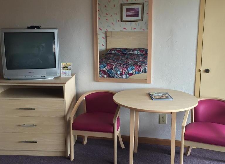 스탠다드 룸 킹사이즈 침대, Macthrift Motor Inn