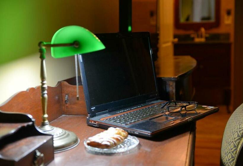 اتاق استاندارد با چشم‌انداز شهر, Naomi's Inn Bed & Breakfast