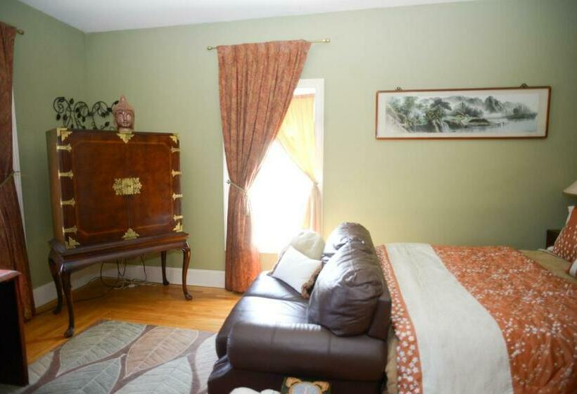 اتاق استاندارد برای معلولان, Naomi's Inn Bed & Breakfast