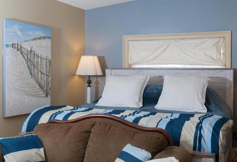 اتاق خانوادگی, Naomi's Inn Bed & Breakfast