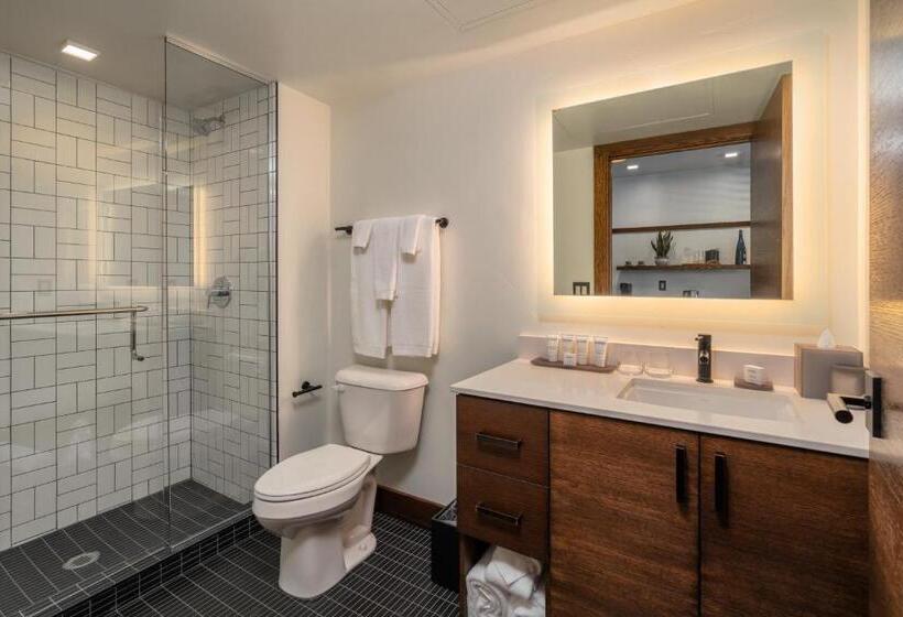 带大床的豪华间, Juniper Preserve