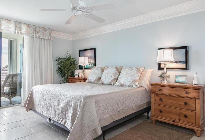 3ベッドルームアパートメント, Romar Beach