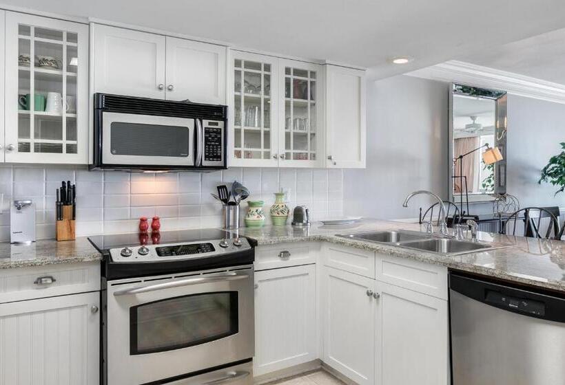 3ベッドルームアパートメント, Romar Beach