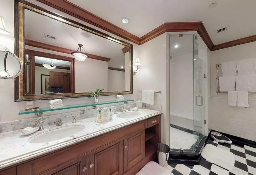 キングサイズベッドのデラックスルーム, The Lodge At Sea Island