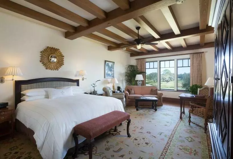 キングサイズベッドのスタンダードルーム, The Lodge At Sea Island