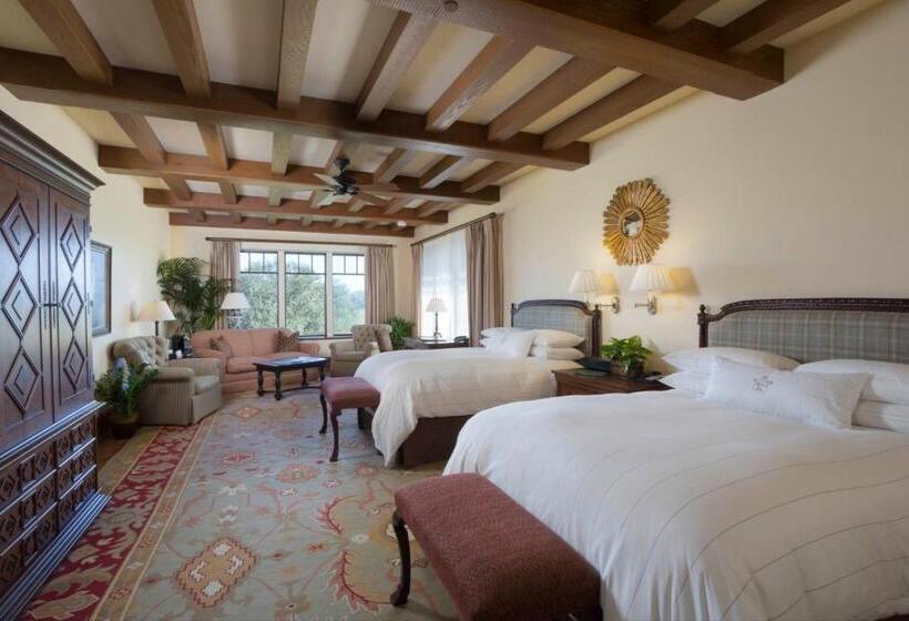 غرفة قياسية سرير ملكى, The Lodge At Sea Island