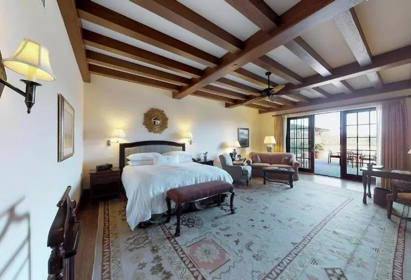 キングサイズベッドのデラックスルーム, The Lodge At Sea Island