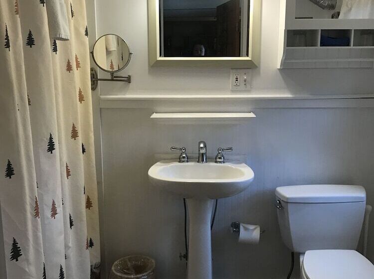 سوئیت 2 خوابه, Timberholm Inn