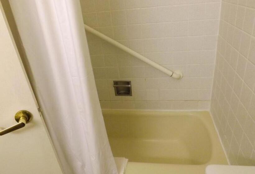 غرفة قياسية سرير كينج, Tristar Inn Xpress