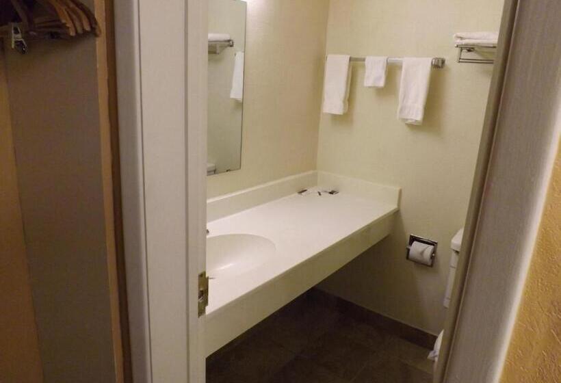 스탠다드 룸 킹사이즈 침대, Tristar Inn Xpress