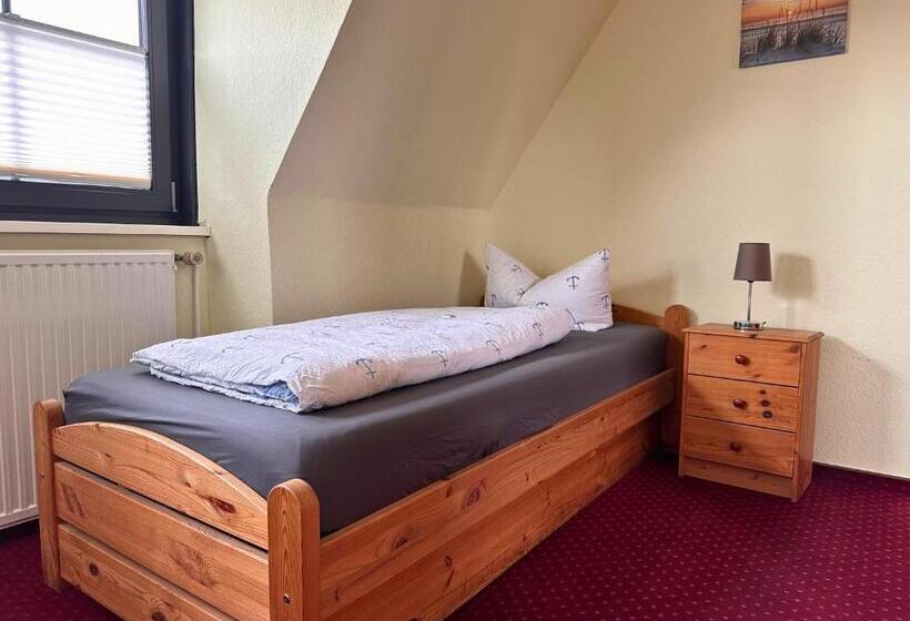 Семейный Номер, K357   Hotel & Restaurant Zur Post In Otterndorf Bei Cuxhaven