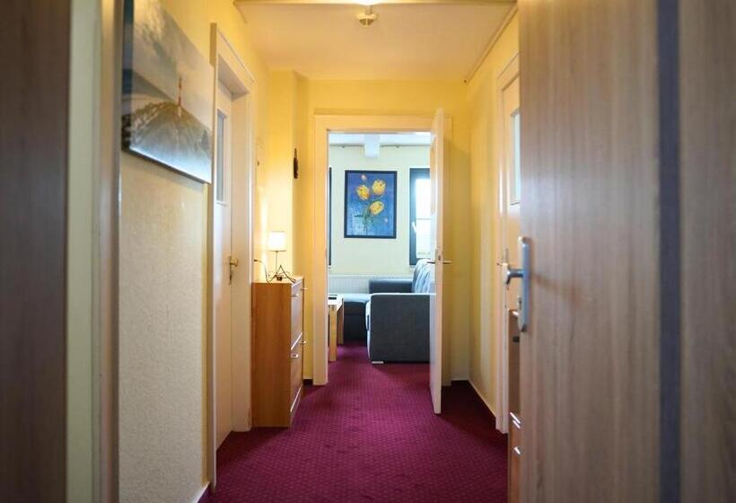 غرفة عائلية, K357 Hotel & Restaurant Zur Post In Otterndorf Bei Cuxhaven