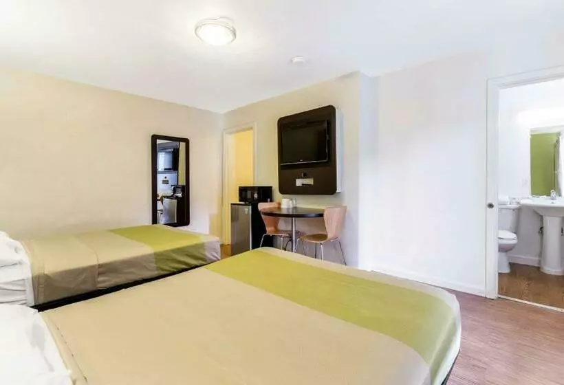 Standard Neljän Hengen Huone, Motel 6 San Rafael