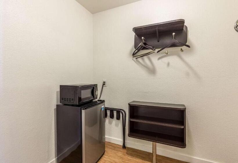 Четырехместный Номер Deluxe, Motel 6 San Rafael
