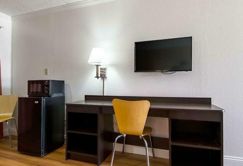 غرفة قياسية سرير كينج, Motel 6 Opelousas, La