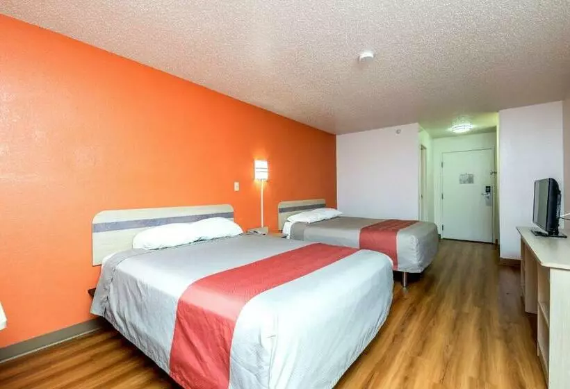 スタンダードルーム, Motel 6waterloo, Ia