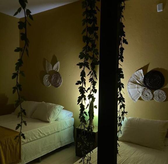 חדר משפחתי, Casa Da Lagoa