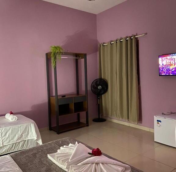 חדר משפחתי, Casa Da Lagoa