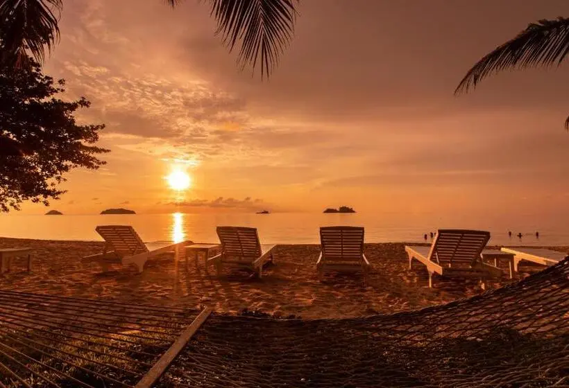 オーシャンビュースタンダードルームバルコニー付き, Baansook Resort Koh Chang