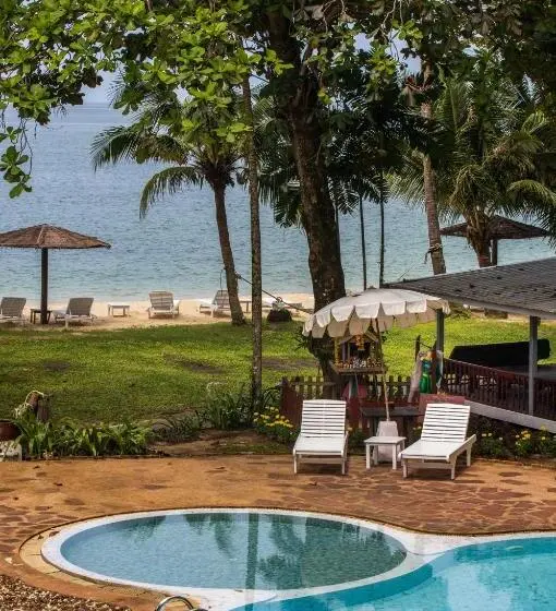 キングサイズベッドのスタンダードルーム, Baansook Resort Koh Chang