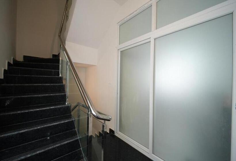 Standard-huone King-vuode, Aayushman Luxury Homes