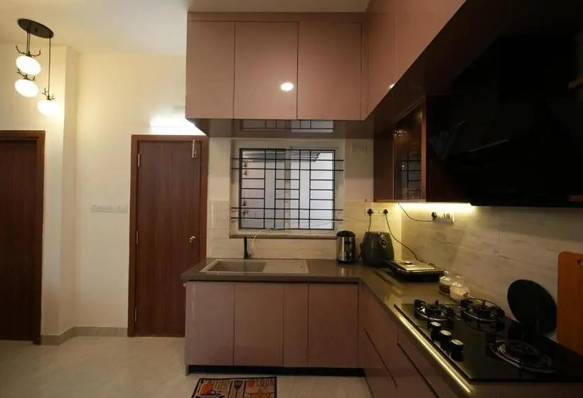 スタンダードルーム, Aayushman Luxury Homes