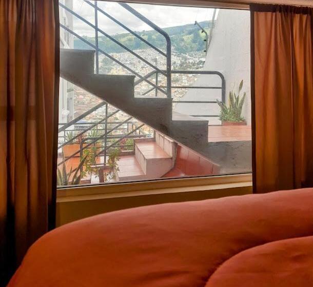 共用房间的床, The Temple, Quito