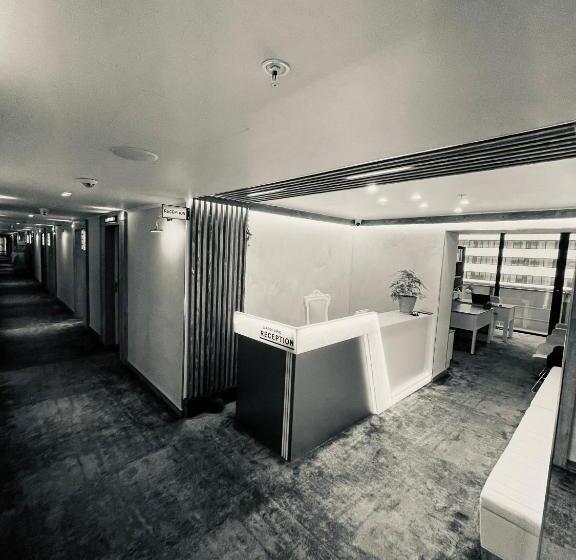 اتاق خانوادگی با چشم‌انداز دریا, Batumivip