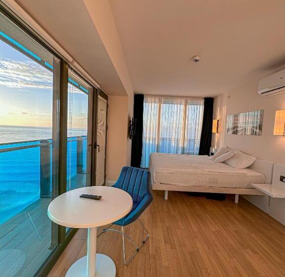 آپارتمان 1 خوابه با چشم‌انداز دریا, Batumivip